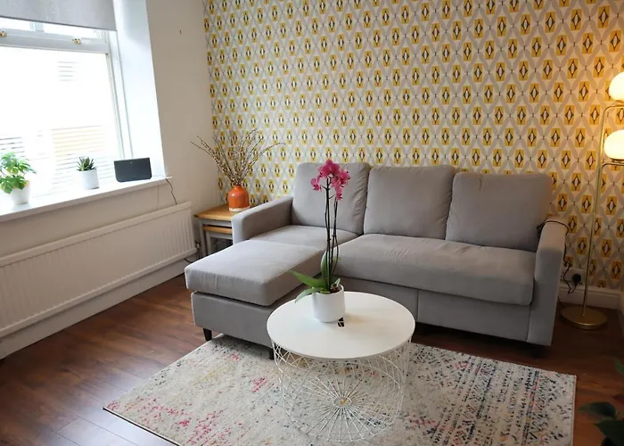 Modern 3-Bedrooms House With 6 Guests